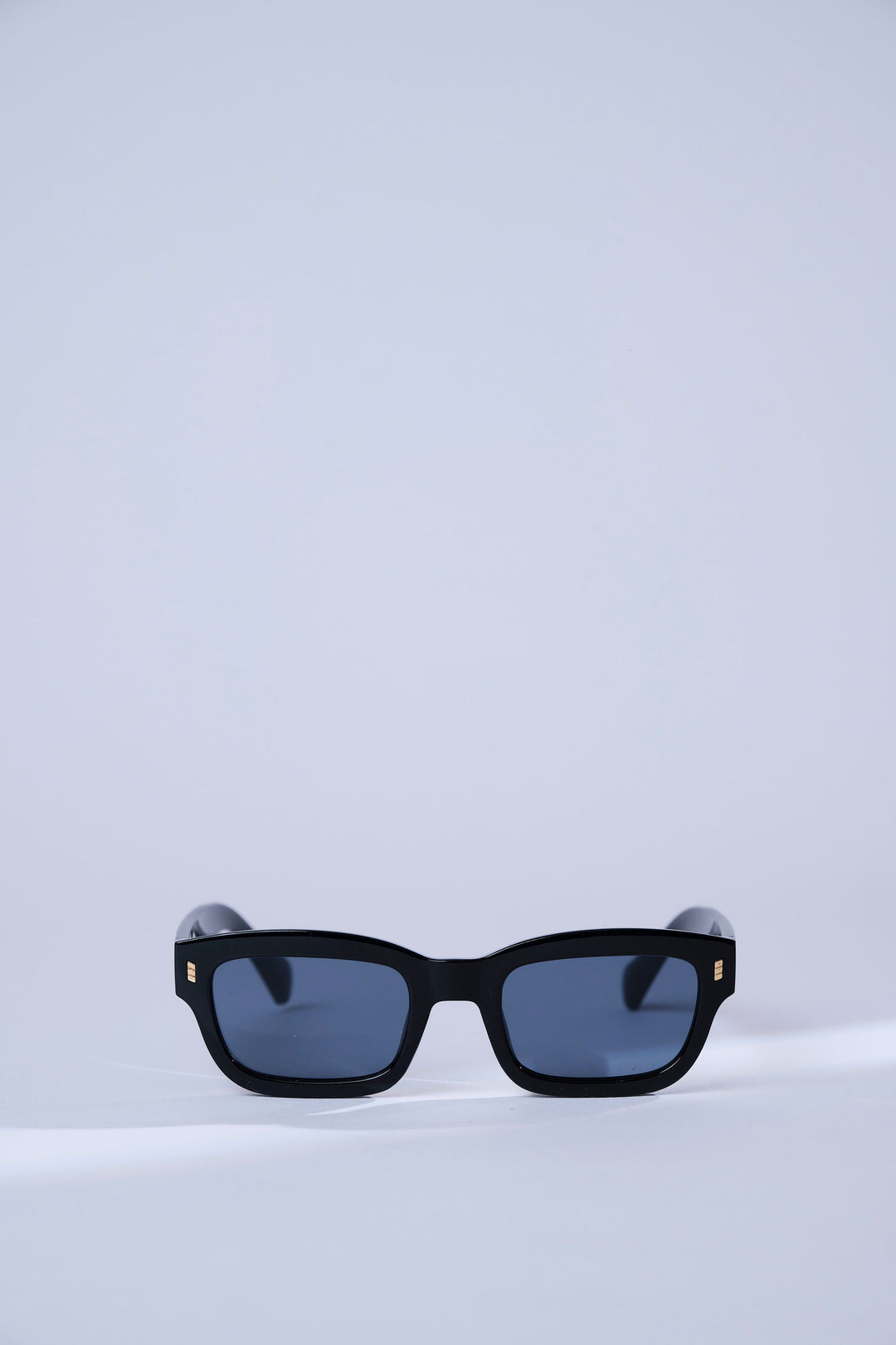 Curved LBS Black Sunglass