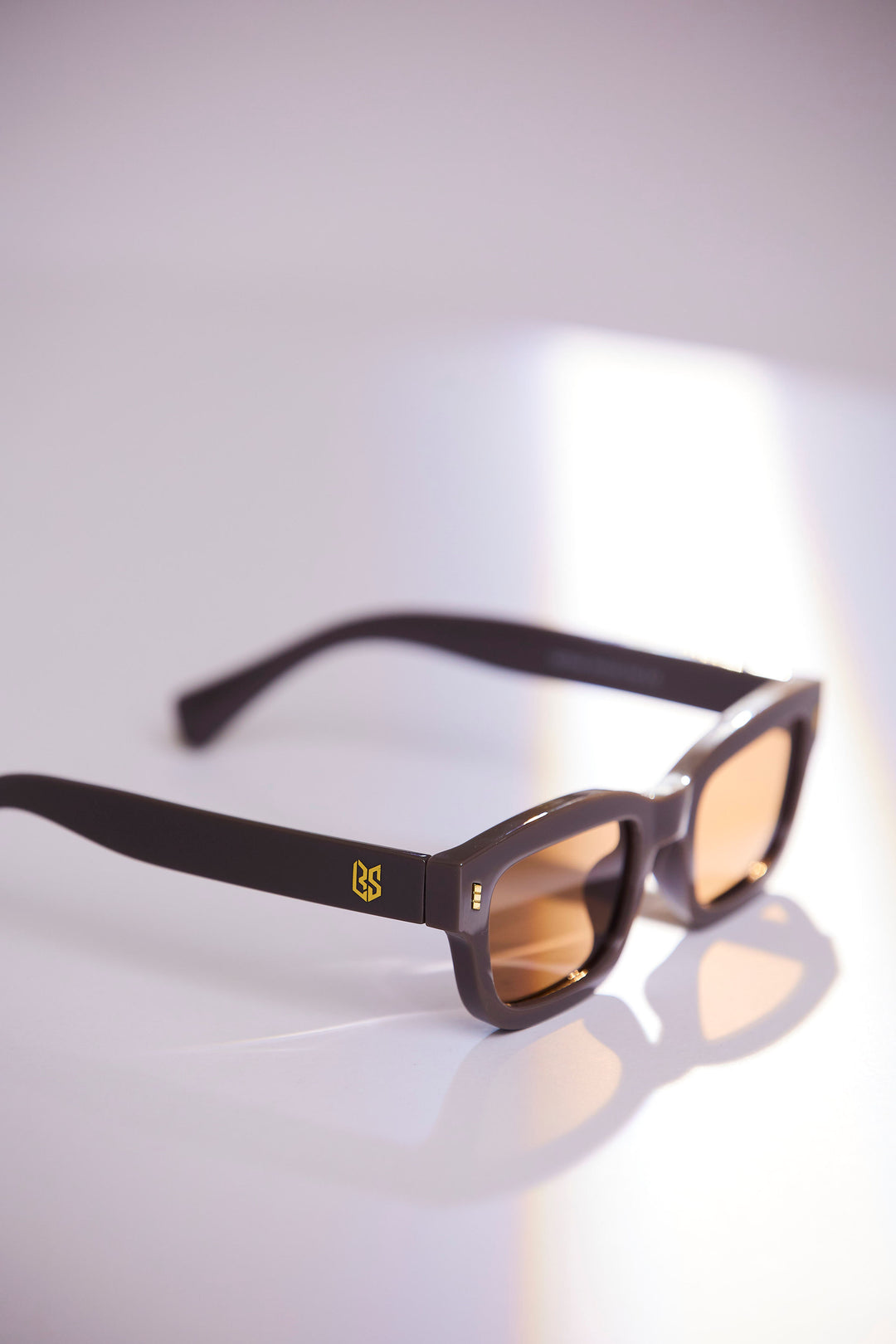Curved LBS Brown sunglass